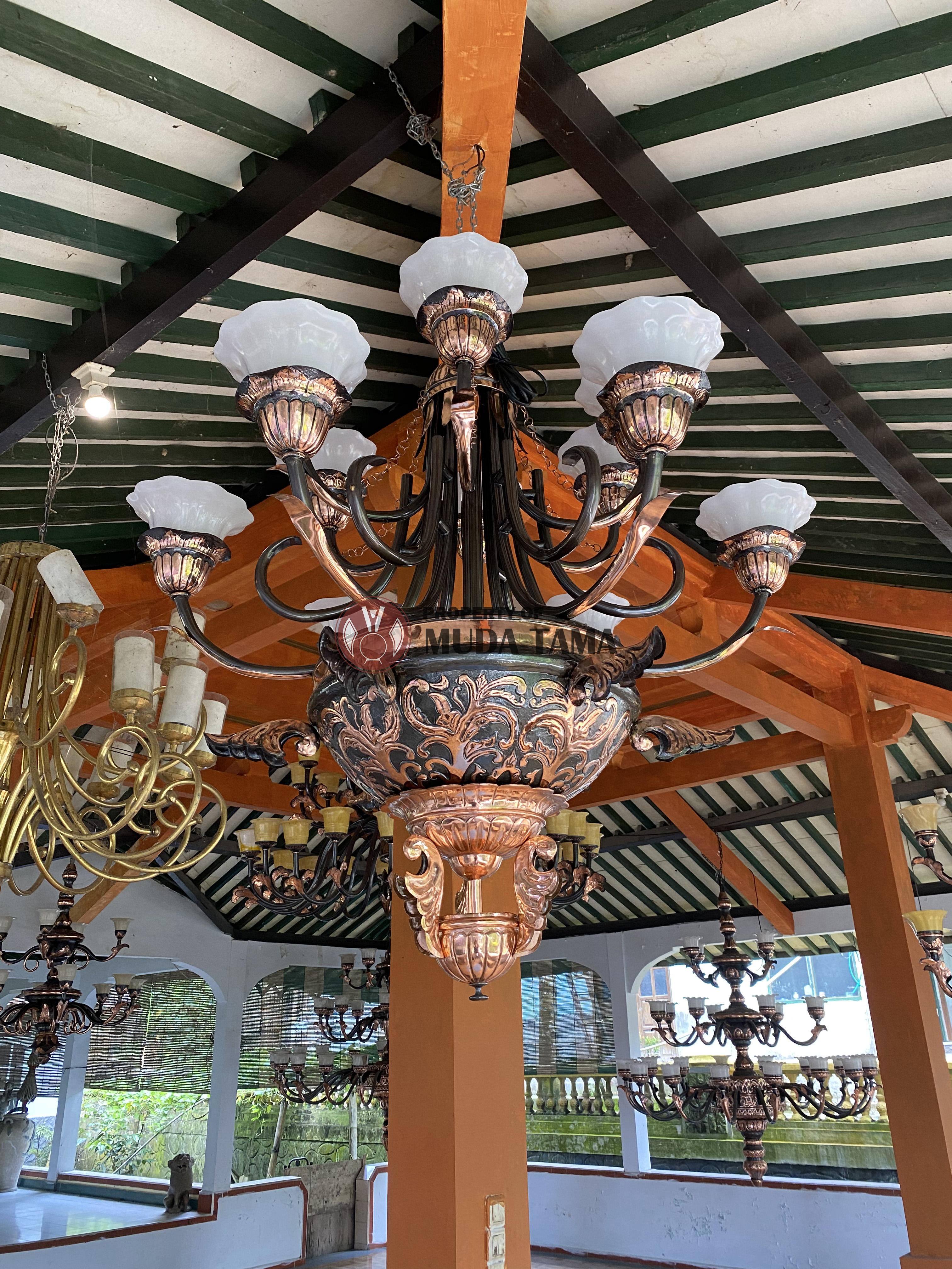 lampu-tengah-klasik